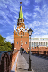 Fototapeta na wymiar Trinity tower of the Moscow Kremlin view from the bridge. Russia.