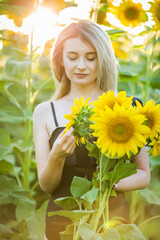 girl with a sunflowers