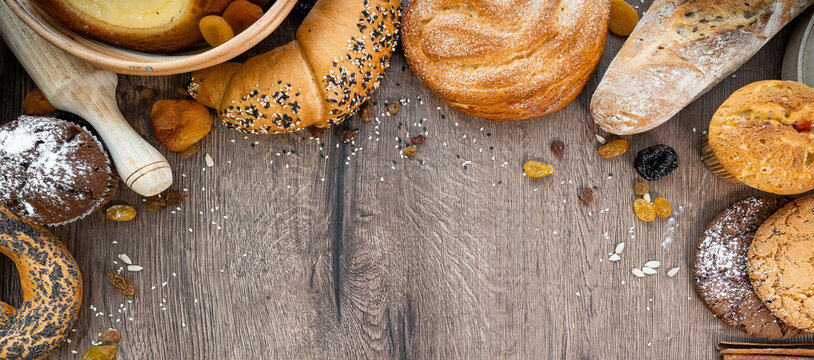 Fresh pastries buns wicker basket rustic style bakery