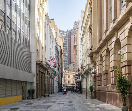 Fototapeta narrow street in the town, sao paulo, brazil
