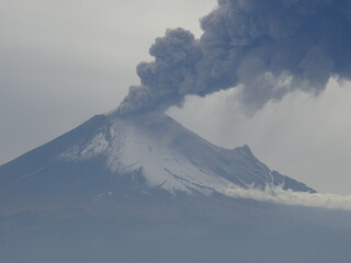 exhalacion volcan popocatepetl