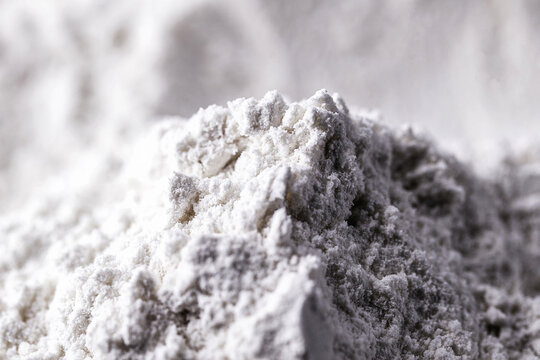 powdered calcite, industrial mass, used in fiberglass, plastic mass, agribusiness, civil construction and cosmetics.