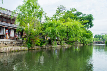 Obraz premium 倉敷の川舟流しからの美観地区