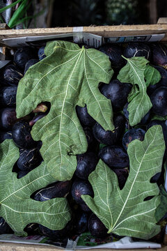 Figs on a Peruvian market