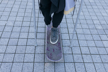 one-legged guy skates
