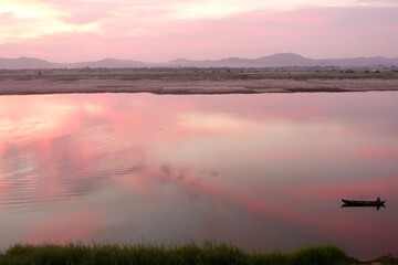 Fototapeta na wymiar Sunset on Irrawaddy River, Bagan, Myanmar