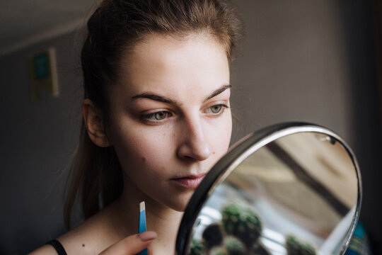 Brow bar at home.