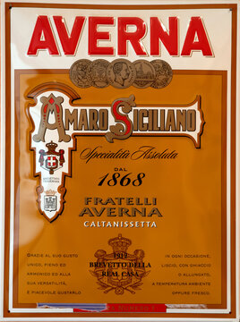 Logo of Fratelli Averna. Fratelli Averna is a producer of spirits in Caltanissetta, Sicily.