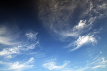 Obraz premium 美しい刷毛雲が見えます。季節は、こさめときどきふる、霎時施、10月、秋空の背景素材