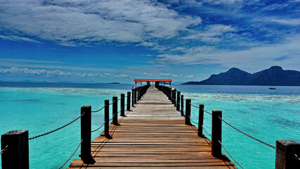 Fototapeta premium Small wooden bridge on the island of Semporna, Malaysia