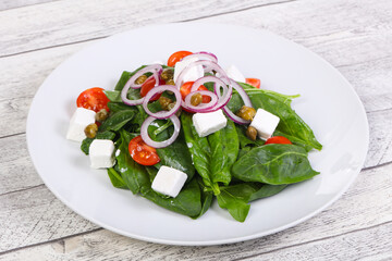 Salad with feta and spinach