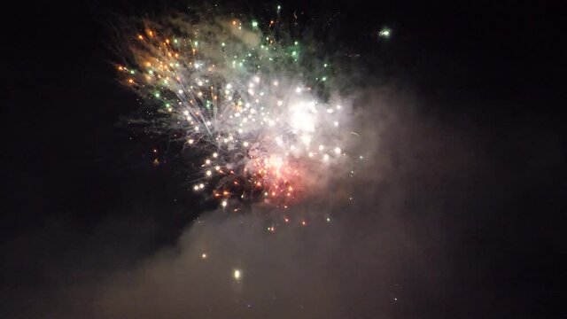 Fireworks are organized to mark ceremonies, victories, anniversaries, awards