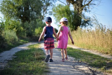 spacer na wsi © Bartosz