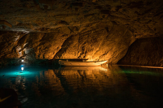 Boat in Lac Souterrain de Saint-L&eacute;onard, Valais