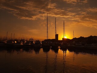 Fototapeta premium sunset in the harbor