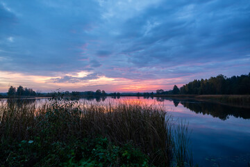Cichy i spokojny poranek nad Stawami Dojlidzkimi, Podlasie, Polska