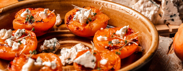 Summer snack sandwiches with grilled peaches, dor blue cheese, Long banner format