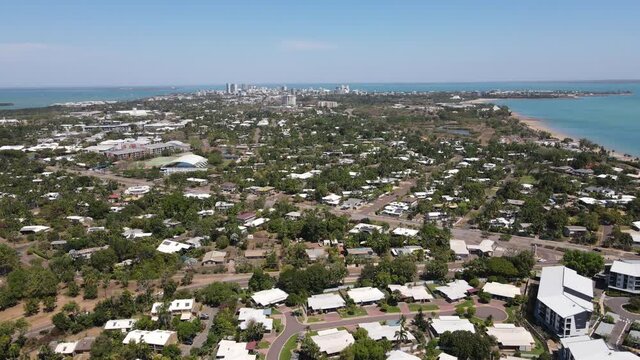 Slow Rotating aerial drone shot of Fannie Bay and Darwin Skyline, Northern Territory