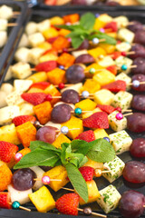 fruit and cheese canapes