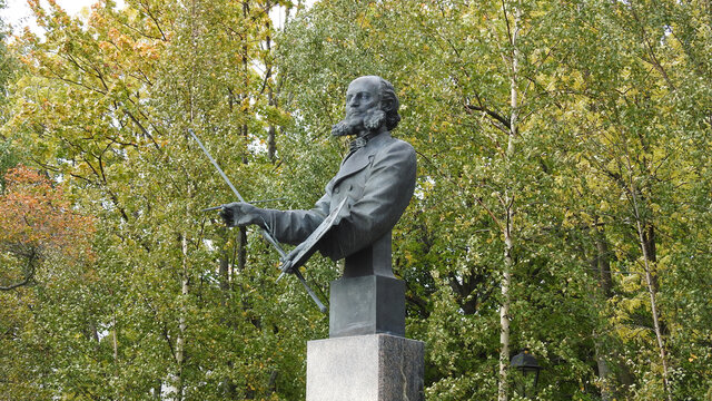 monument  to the peinter Aivazovski in Kronschtadt, Russia