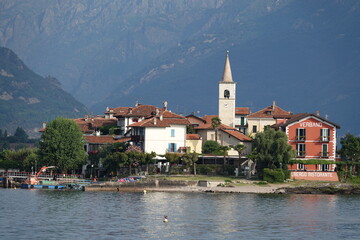Naklejka premium Die Isola Pescatori im Lago Maggiore