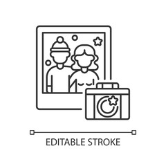 Winter photoshoot linear icon. Family photo. Couple portrait. Wife and husband pose for shot. Thin line customizable illustration. Contour symbol. Vector isolated outline drawing. Editable stroke