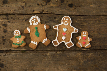 Gingerbread men family with kids