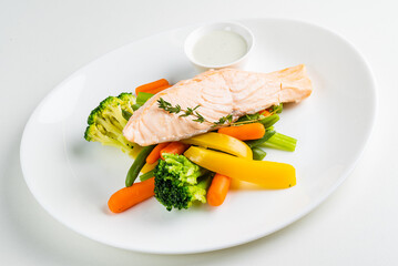 Fillet of salmon with cooked vegetables