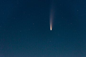 comet neowise in the dark sky