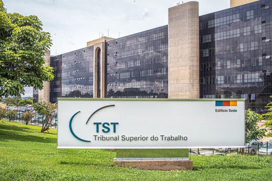 TST - Superior Tribunal do Trabalho. O TST &eacute; a corte m&aacute;xima da justi&ccedil;a trabalhista brasileira. Bras&iacute;lia, Distrito Federal - Brasil. 13 de Fevereiro de 2020.