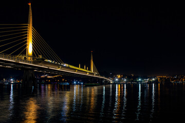 Fototapeta na wymiar İstanbul night view: Haliç Metro Bridge