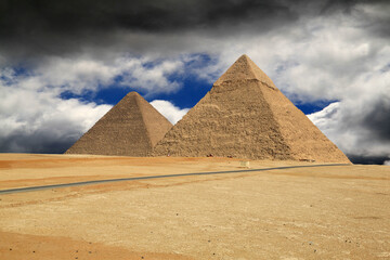 Pyramiden in Gizeh/Kairo (Ägypten)