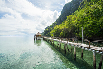Obraz premium Beautiful view of Ora Beach, Manusela National Park, in Seram Island, Maluku, Indonesia