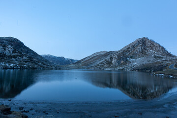 Obraz premium View of mountains landscape. Enol mountain lake, Covadonga, National Park of Picos de Europa, Asturias, Spain