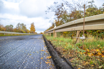 Straßendecke abgenommen runtergefräst für einen neune Straßenbelag