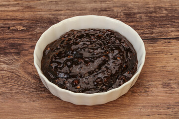 Black Pepper sauce in the bowl