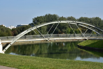 Fototapeta premium bridge in the park