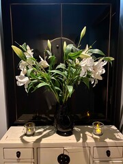interior with flowers in hall