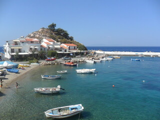 Fototapeta na wymiar The colorful and beautiful nature on the Greek island of Samos in the Aegean Sea, Greece