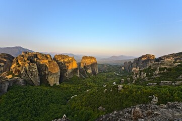 Monastery of Varlaam, Holy Monastery of Saint Nicholas, Monastery of Rousanou and Megalo Meteoro at sunrise