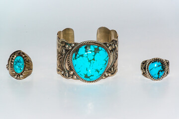 Silver and turquoise rings and bracelet 