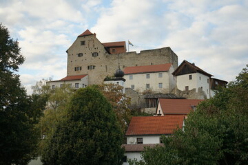 Fototapeta na wymiar Burg Wolfsegg in der Oberpfalz