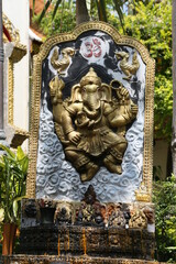 Obraz premium チェンマイのドイステープ寺院のガネーシャ像