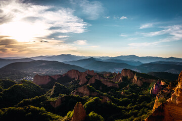 Colorfull and cloudy sunset at Las M&eacute;dulas (UNESCO -World Heritage Site) - El Bierzo, Spain