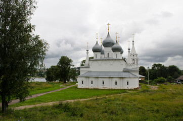 Fototapeta premium Krestovozdvizhensky Cathedral (Exaltation of the cross Cathedral) in Tutaev Yaroslavl region Russia