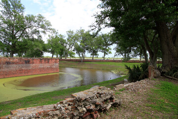 Fort Jackson ist ein historisches Fort, das sich unweit der Mündung des Mississippi in der Gemeinde Plaquemines in Louisia befindet. Lousiana, USA
Fort Jackson near the city Triumph, Louisiana