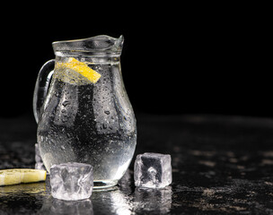 Sparkling water (detailed close up shot; selective focus)