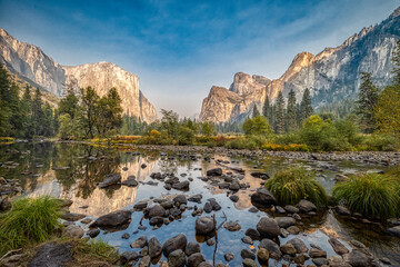 Fototapeta na wymiar Yosemite Valley View Sunset
