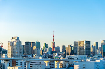 Fototapeta premium 東京都港区芝浦ふ頭から見た東京の都市景観