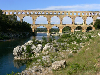 De Pont du Gard is een oud Romeins aquaduct in Zuid-Frankrijk